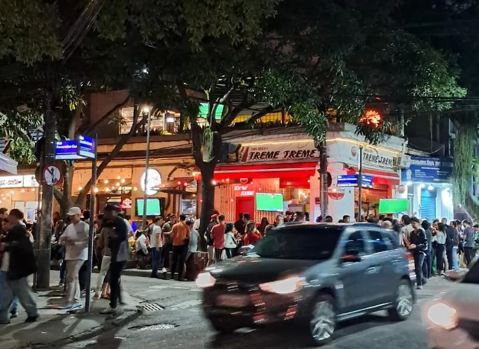 Botafogo - O SOHO do Rio de Janeiro -Bares, praias, fácil acesso à ptos turisticos-1